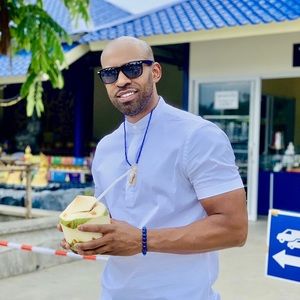 Meet your Posher, Mark